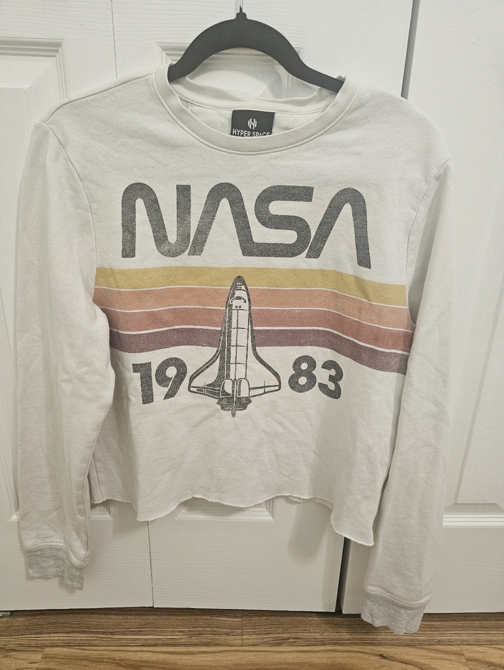 Hyperspace NASA 1983 Cropped Sweatshirt Women M? Cream Space Shuttle Graphic